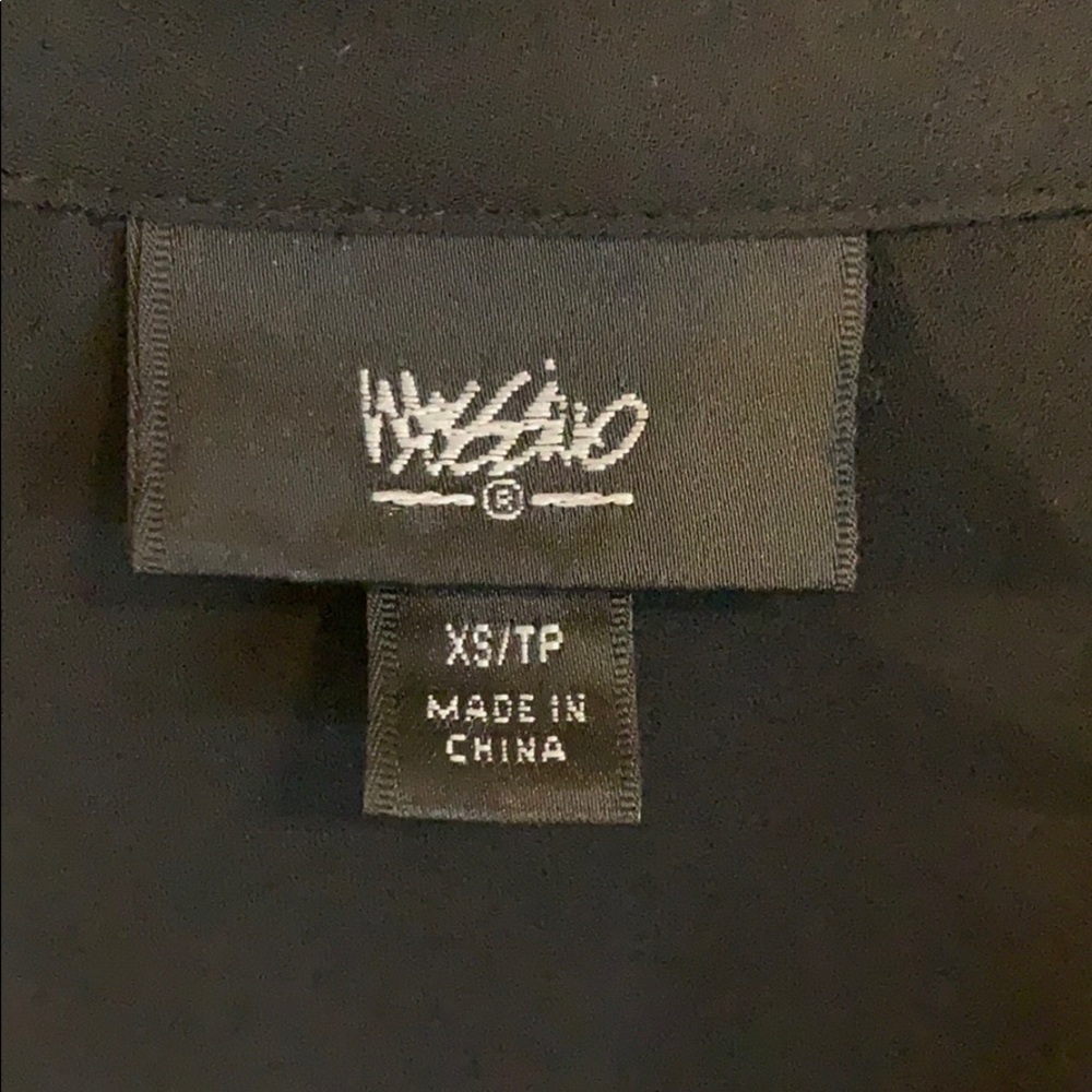 Mossimo blouse - Picture 2 of 3